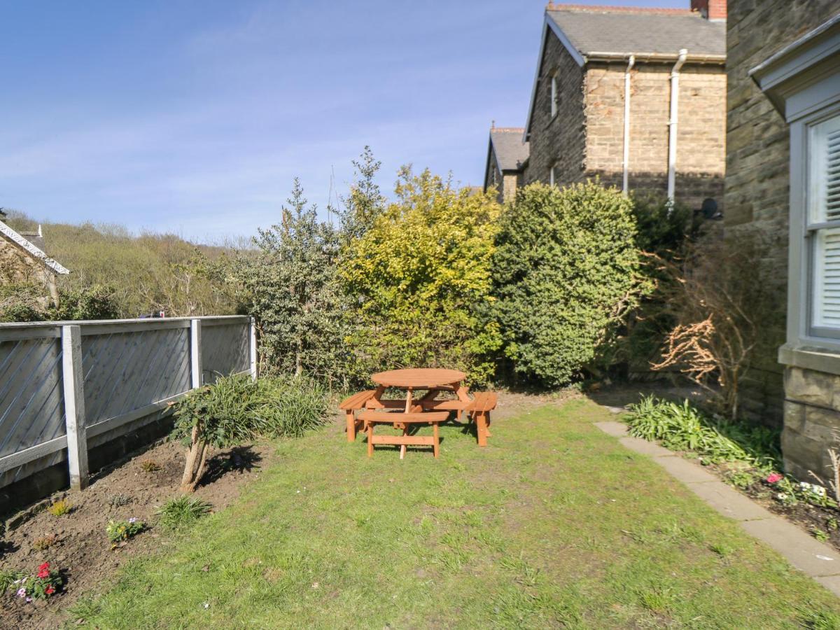 Hazeldene Villa Whitby Exteriör bild